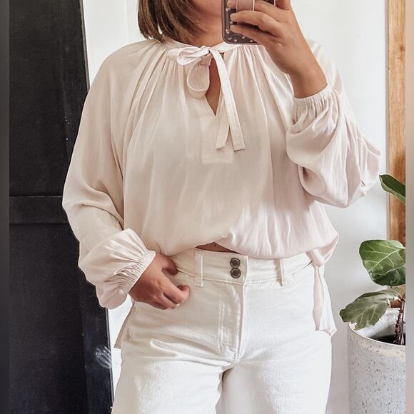 ALC tie Front Flowy Blush Pink Blouse. Size 0 - Picture 7 of 10